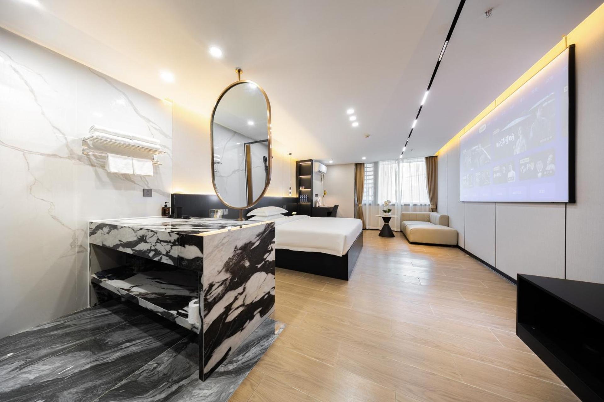 Yun Jin City View Hotel - Guangzhou Taikoo Hui Zhujiang New Town Tianhe Sports Center Exterior photo
